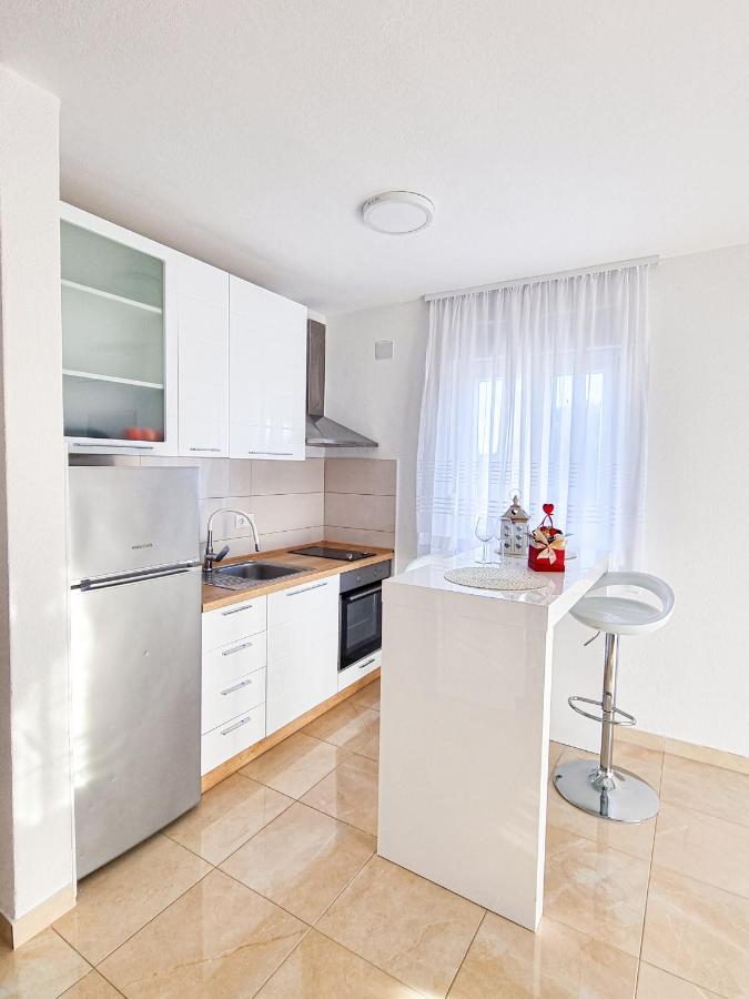 Apartment Ane 2 Tisno Zewnętrze zdjęcie